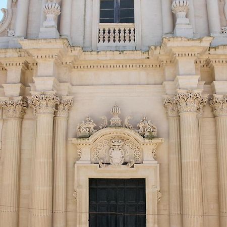 Palazzo Apostolico Orsini Apartment Lecce Exterior photo