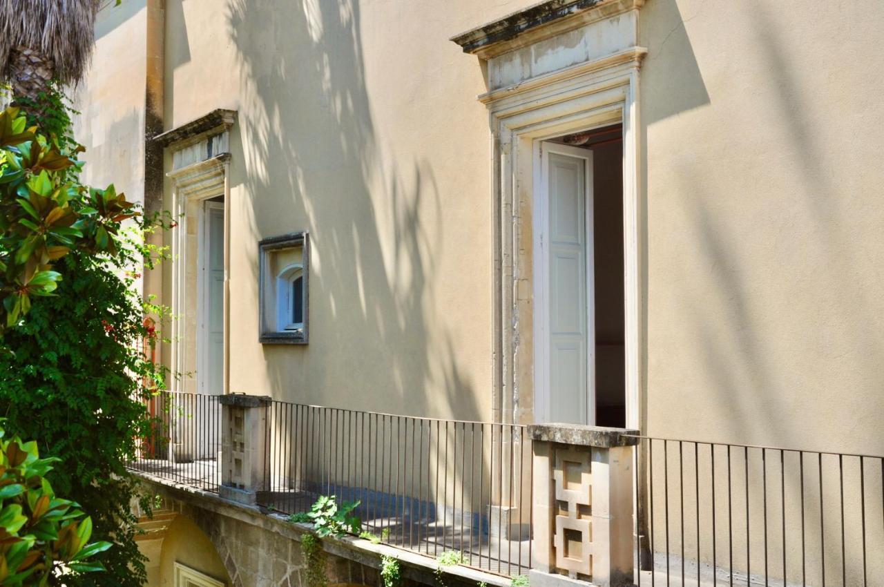 Palazzo Apostolico Orsini Apartment Lecce Exterior photo